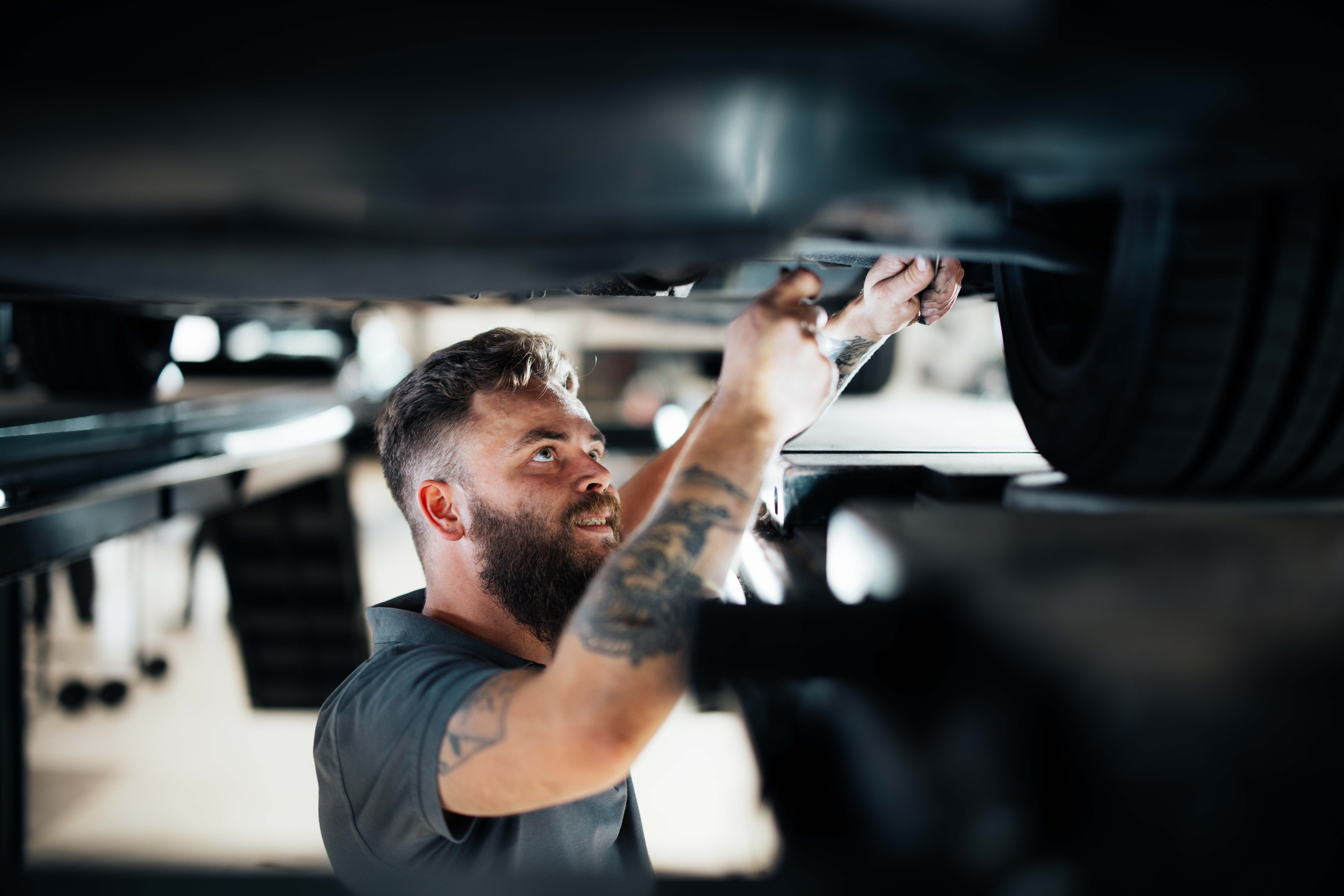 Plaatwerker van Autoschade De Kade